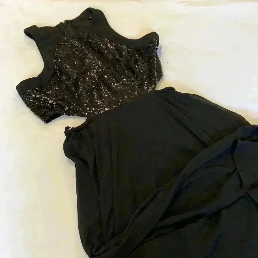 Lulus - Picture 3 of 7